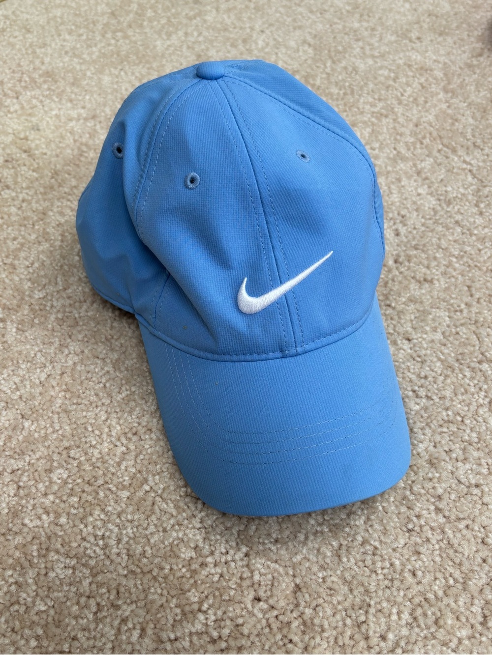 Nike golf hat